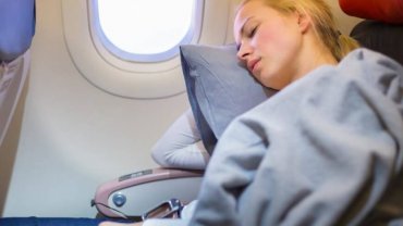 avoid jet lag