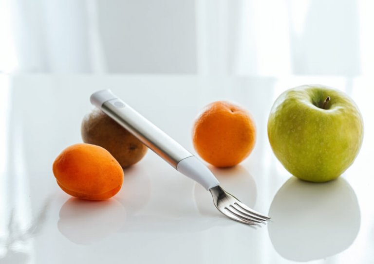 tremors, digital health, hapifork