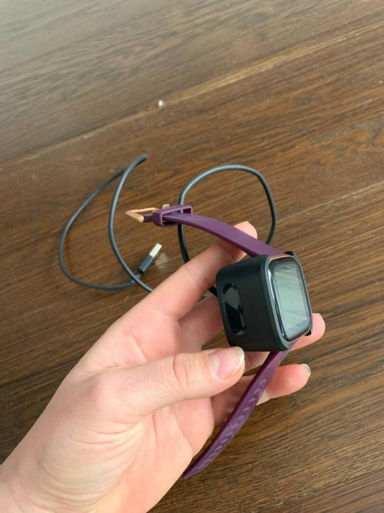 Used fitbit versa online 2